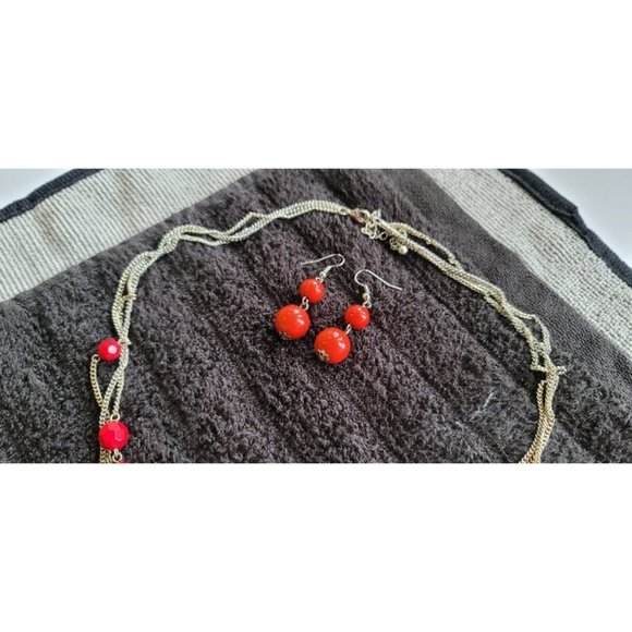 Kohls Large red necklace with Earrings - Picture 5 of 5